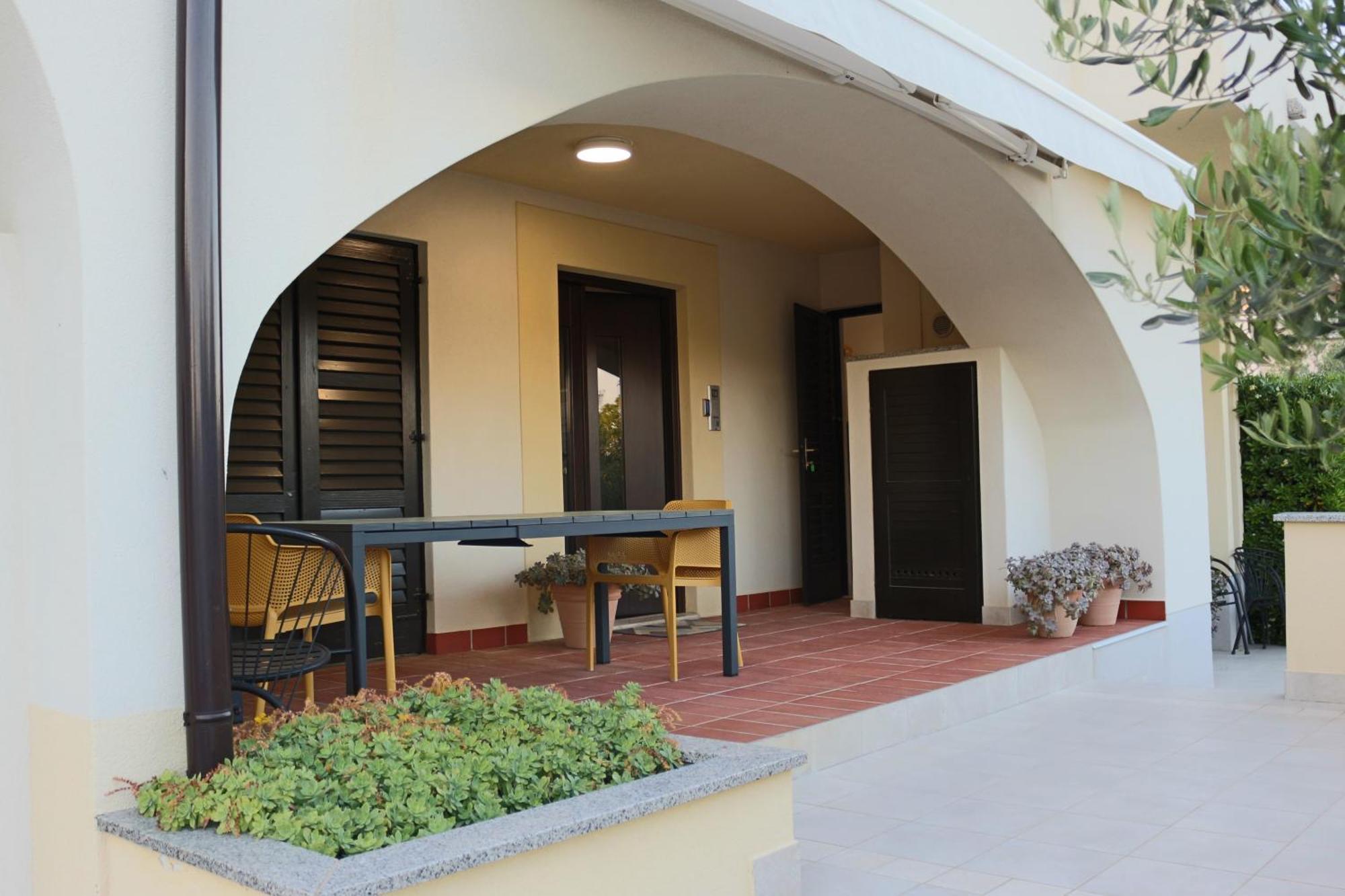 Apartman Mariolina Кърк Екстериор снимка